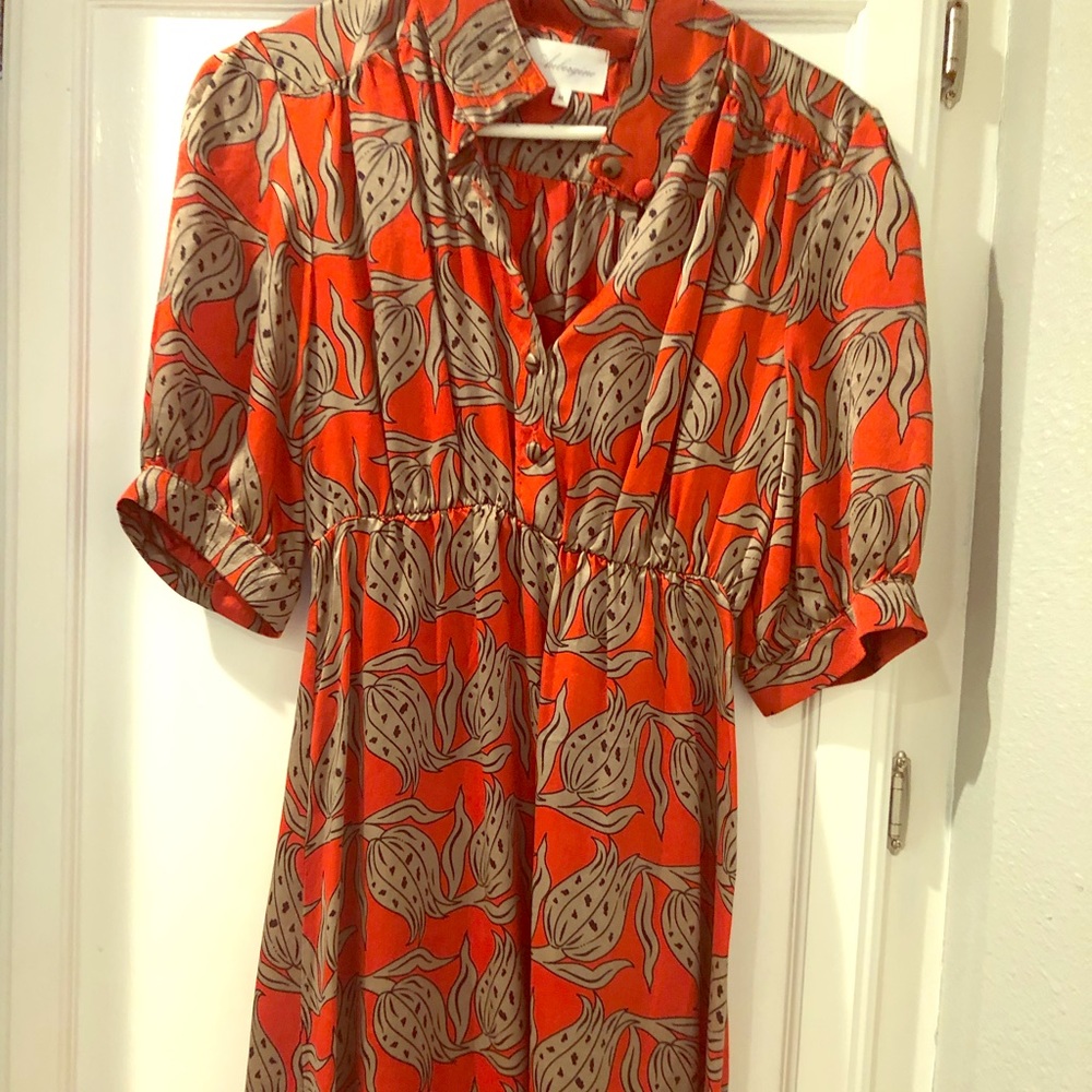 Gorgeous and flattering silk dress.